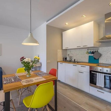 Quiet & Airy Modern Apt. Top Centre Free Parking Sofia Exteriör bild