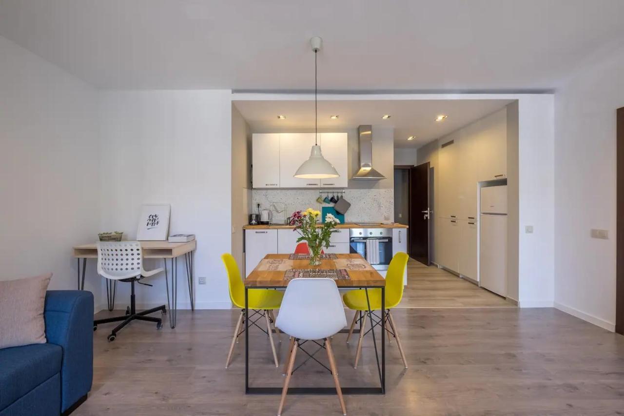 Quiet & Airy Modern Apt. Top Centre Free Parking Sofia Exteriör bild